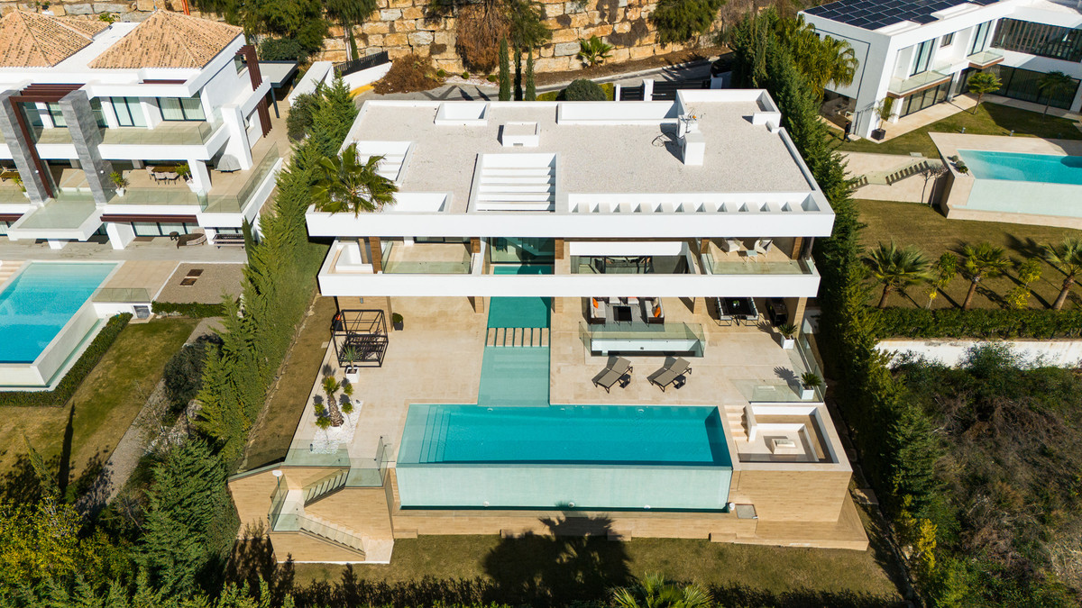 Se vende Villa - Chalet de 5 dormitorios en Costa Del Sol, Málaga, España