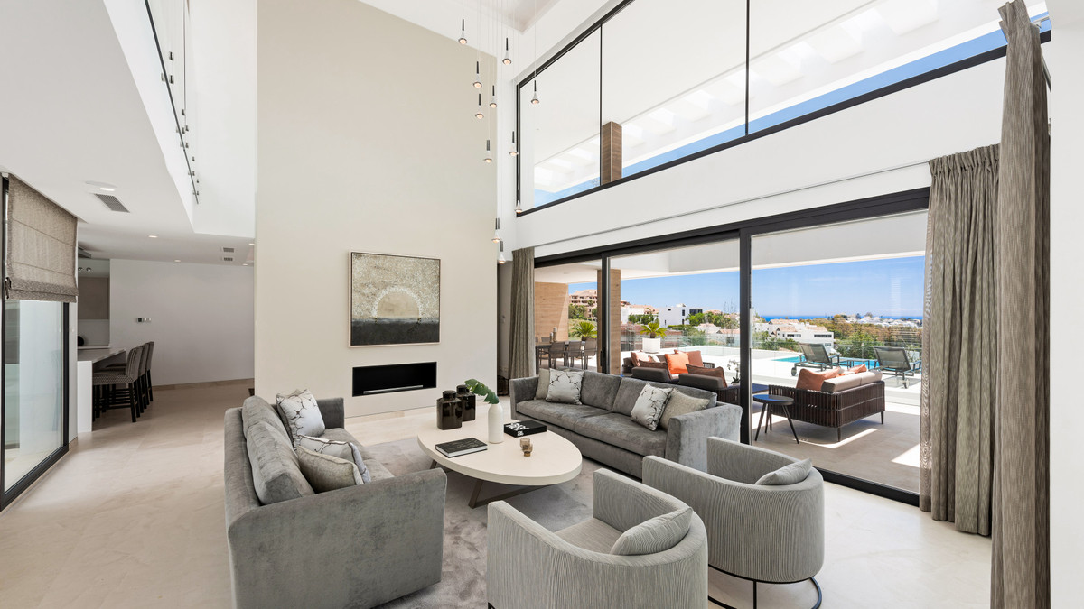 Se vende Villa - Chalet de 5 dormitorios en Costa Del Sol, Málaga, España