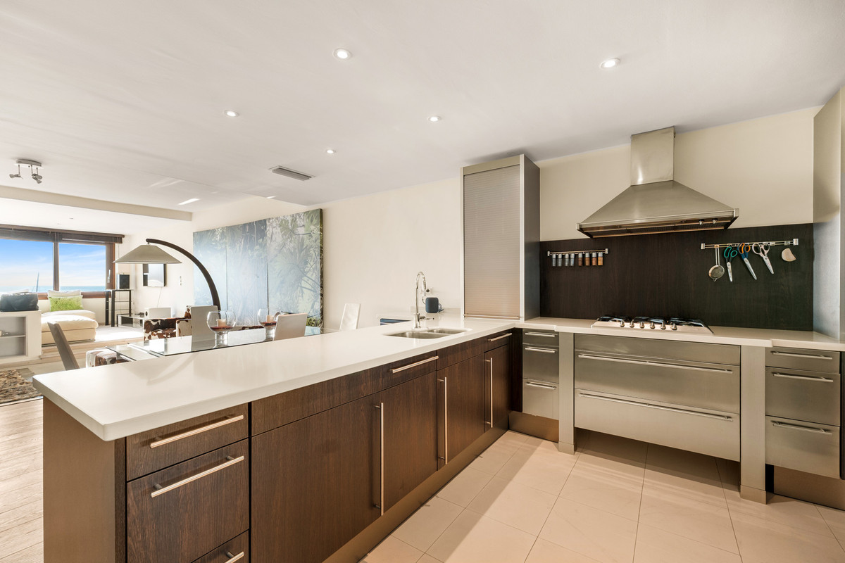 2 Bed Apartment for sale in Puerto Banús Costa Del Sol, Málaga, Spain