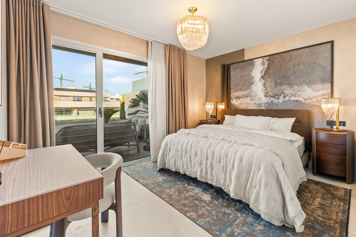 3 Bed Apartment for sale in San Pedro De Alcántara Costa Del Sol, Málaga, Spain