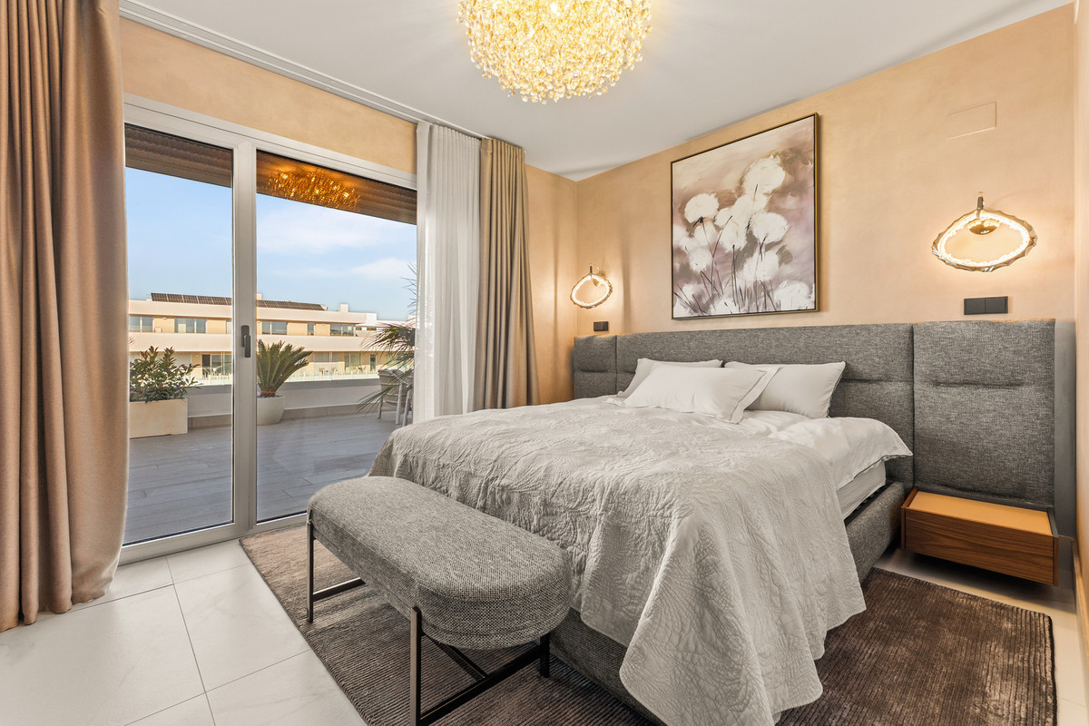 3 Bed Apartment for sale in San Pedro De Alcántara Costa Del Sol, Málaga, Spain