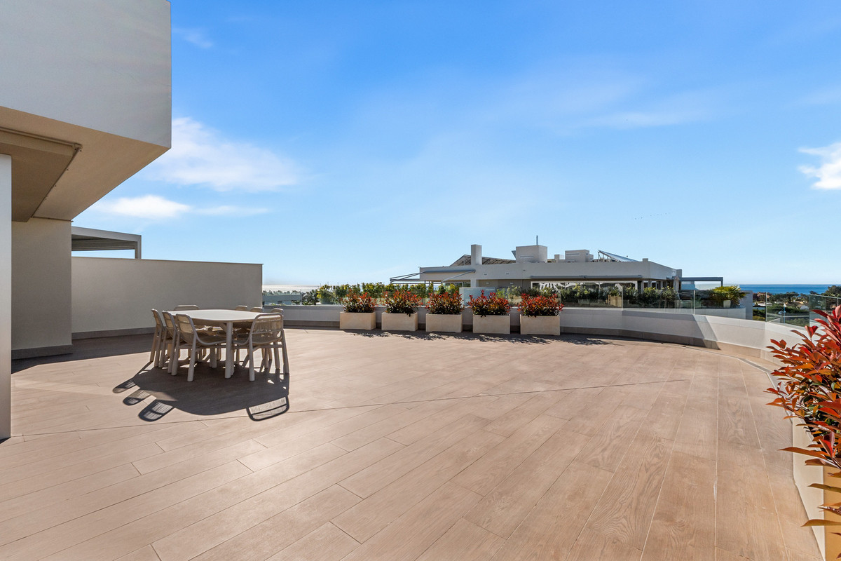 3 Bed Apartment for sale in San Pedro De Alcántara Costa Del Sol, Málaga, Spain