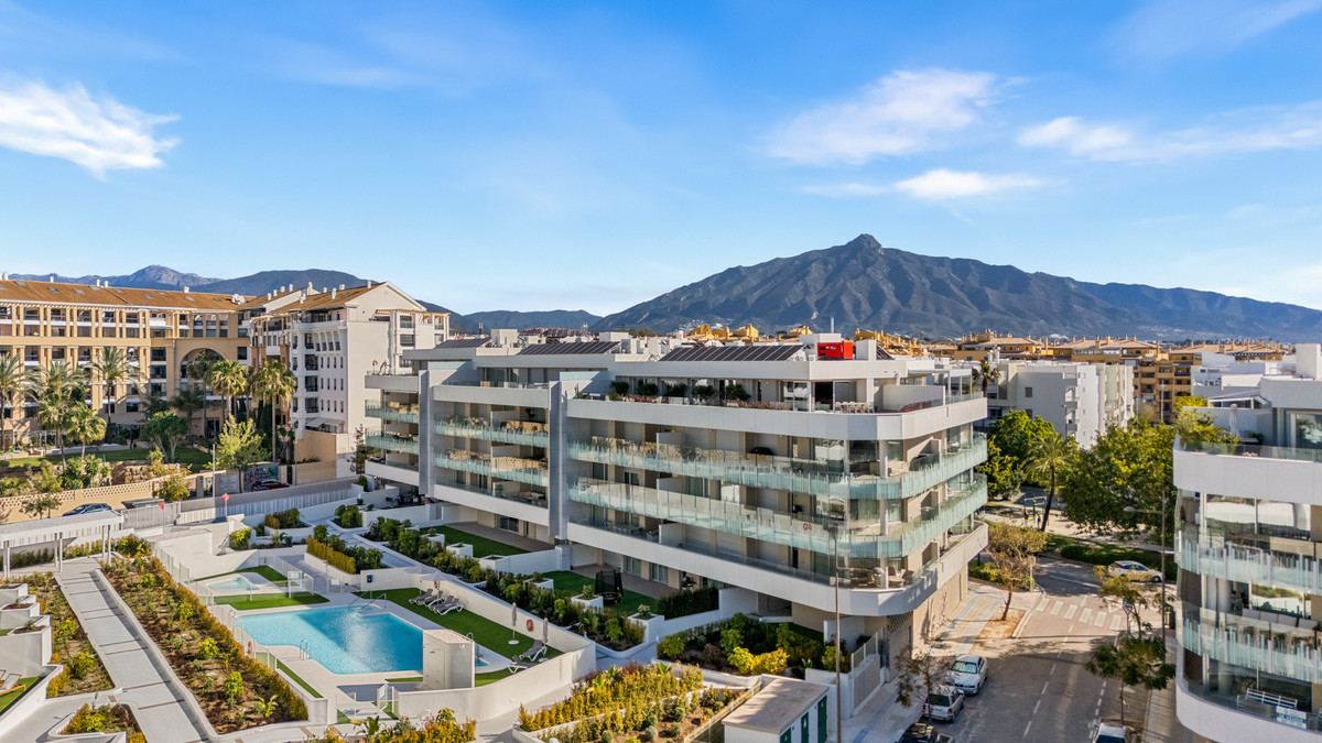 3 Bed Apartment for sale in San Pedro De Alcántara Costa Del Sol, Málaga, Spain