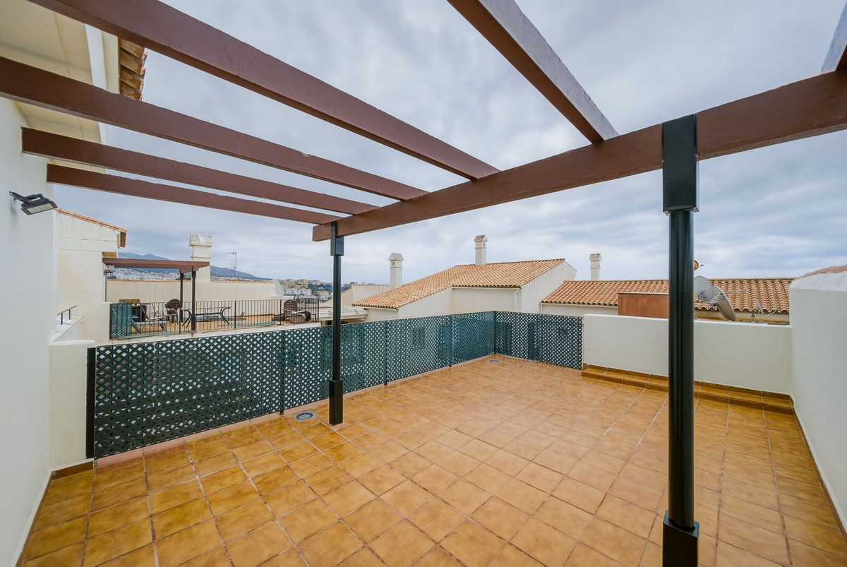 3 Bed Apartment for sale in Benalmadena Costa Costa Del Sol, Málaga, Spain