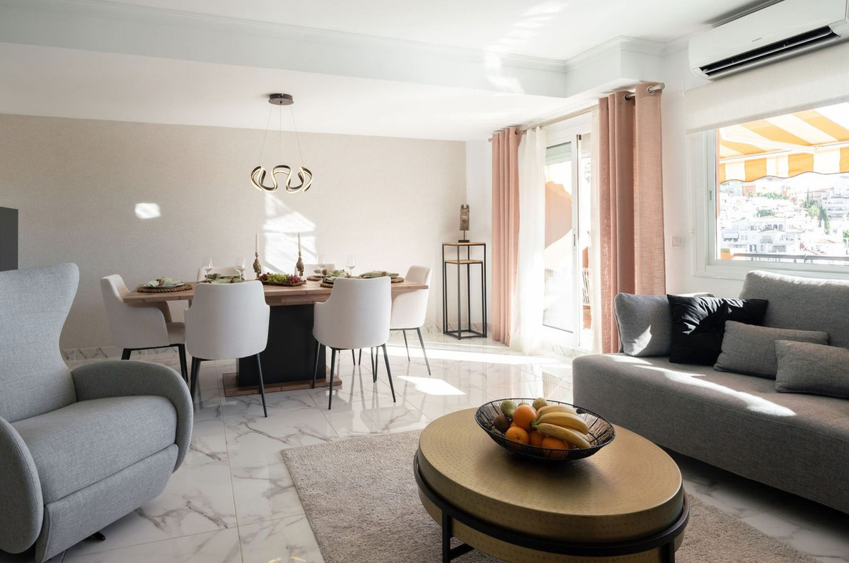 3 Bed Apartment for sale in Benalmadena Costa Costa Del Sol, Málaga, Spain