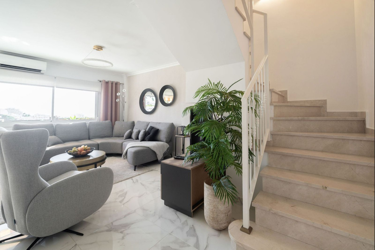 3 Bed Apartment for sale in Benalmadena Costa Costa Del Sol, Málaga, Spain