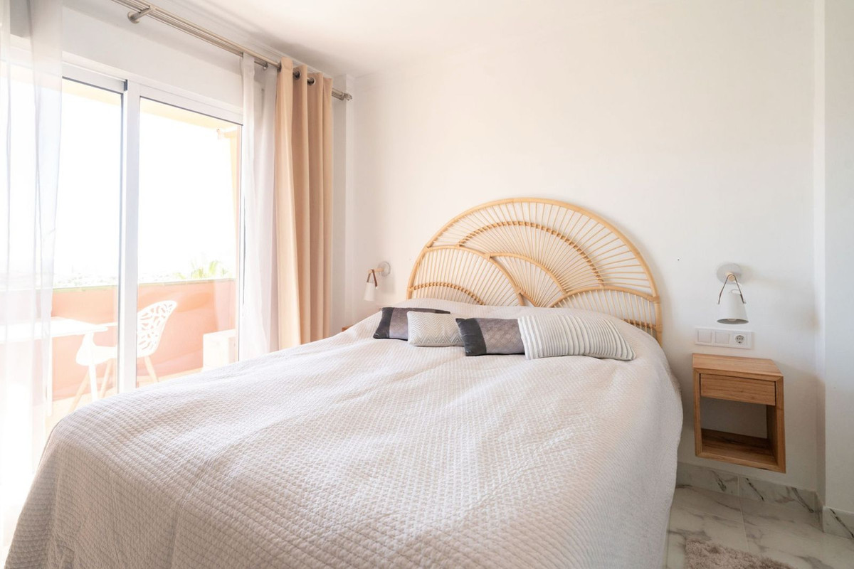 3 Bed Apartment for sale in Benalmadena Costa Costa Del Sol, Málaga, Spain