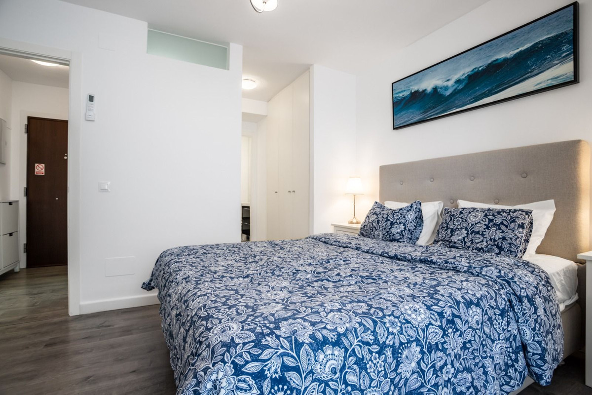 2 Bed Apartment for sale in Fuengirola Costa Del Sol, Málaga, Spain