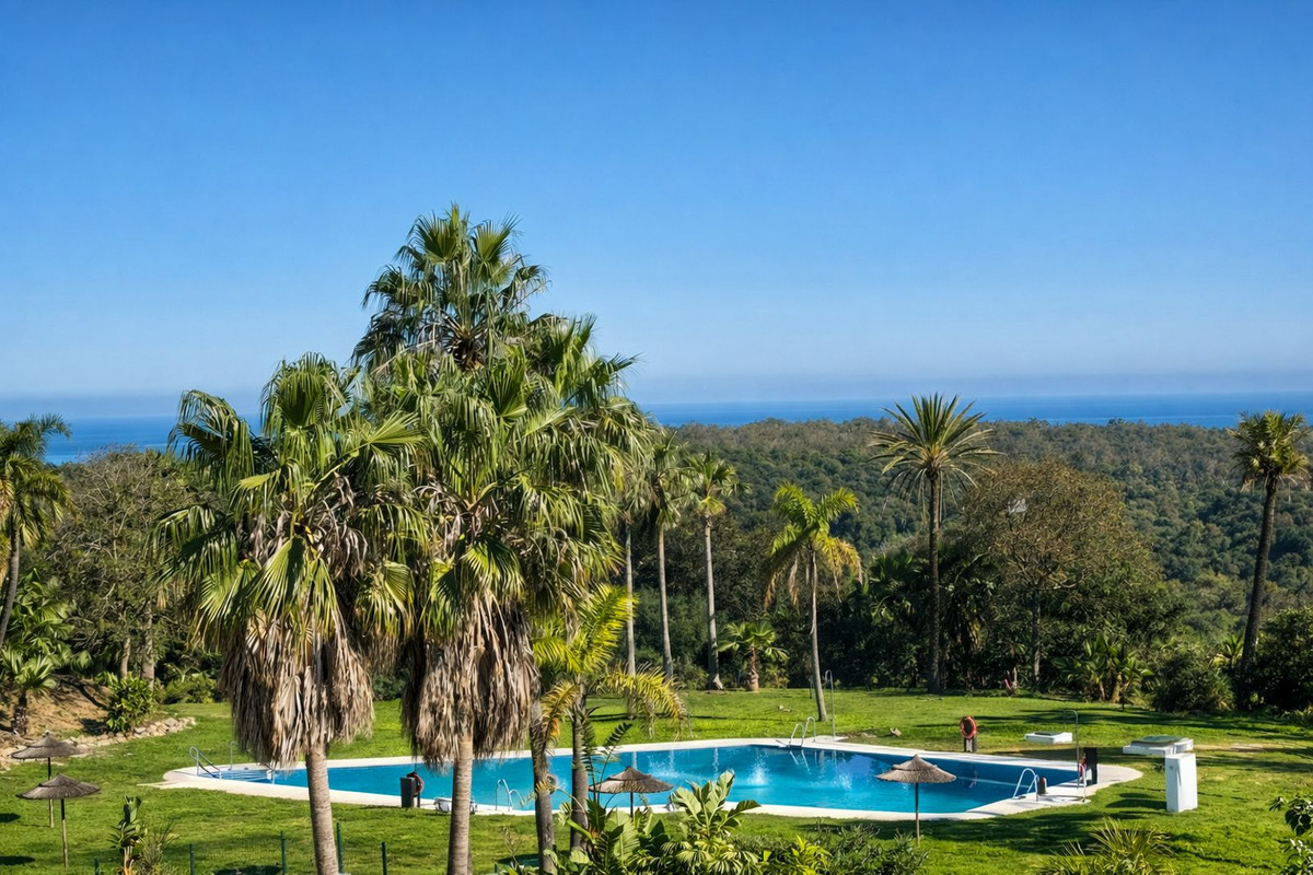 3 Bed Apartment for sale in San Roque Club Costa Del Sol, Cádiz, Spain