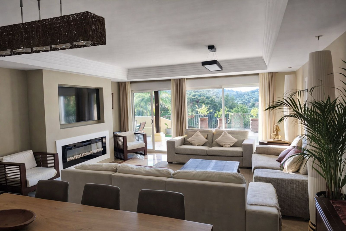 3 Bed Apartment for sale in San Roque Club Costa Del Sol, Cádiz, Spain