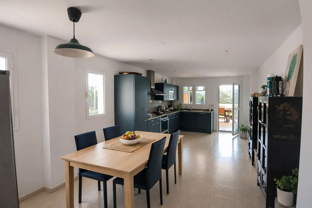 3 Bed Apartment for sale in San Roque Club Costa Del Sol, Cádiz, Spain