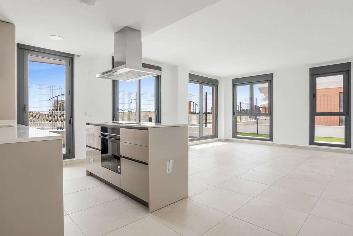 Se vende Apartamento Planta Media de 3 dormitorios en Costa Del Sol, Málaga, España
