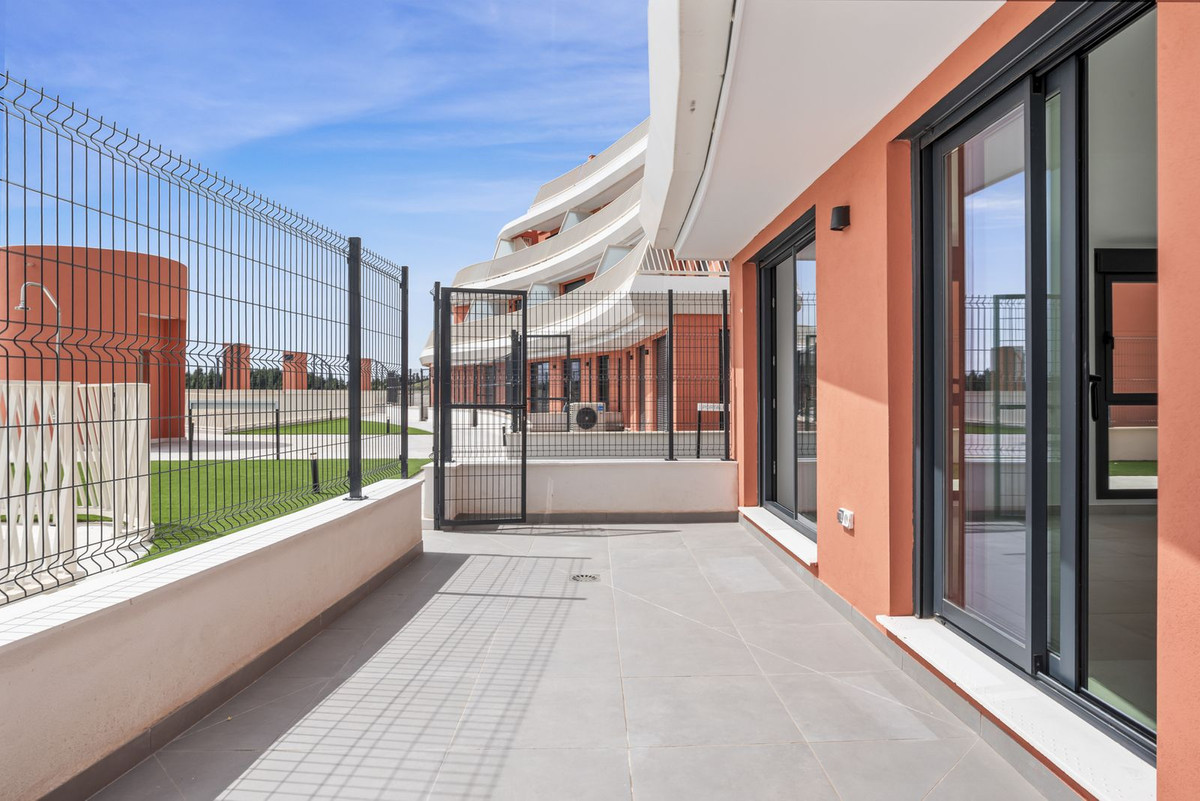 Se vende Apartamento Planta Media de 3 dormitorios en Costa Del Sol, Málaga, España