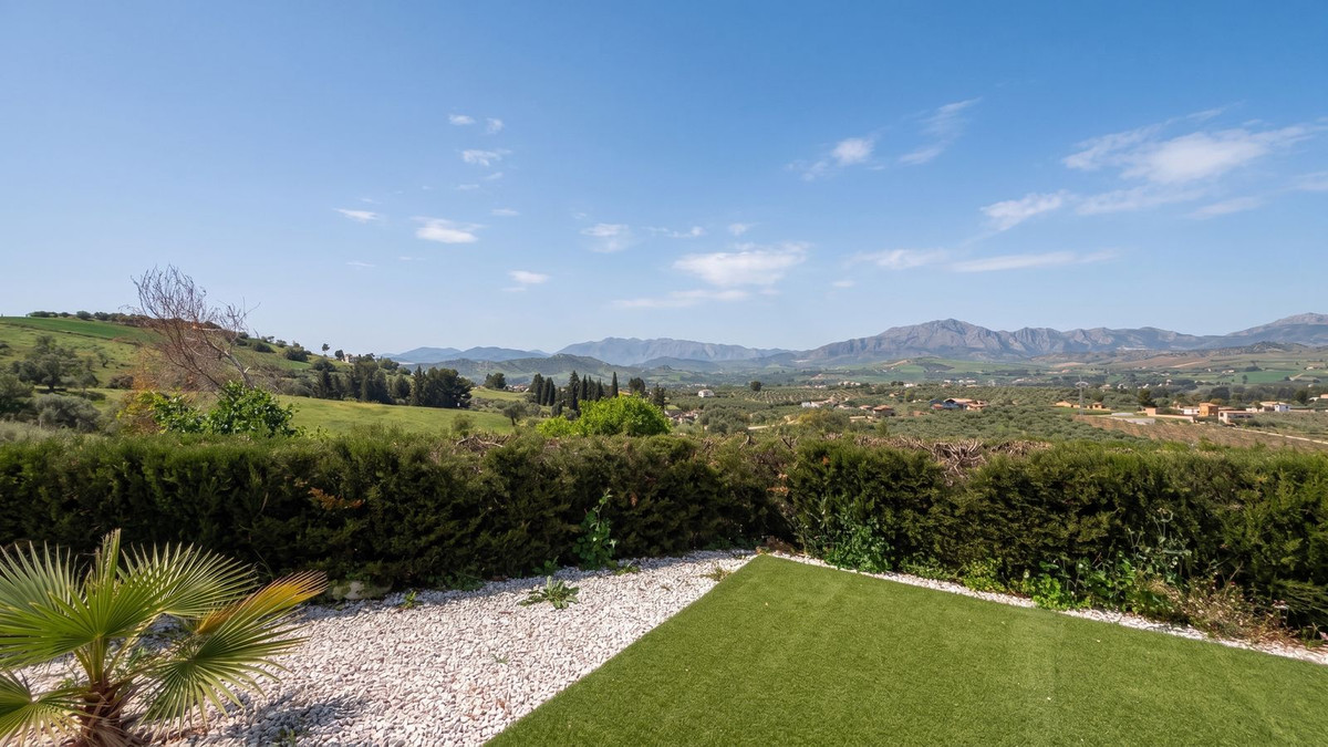 Se vende Finca - Cortijo de 2 dormitorios en Costa Del Sol, Málaga, España