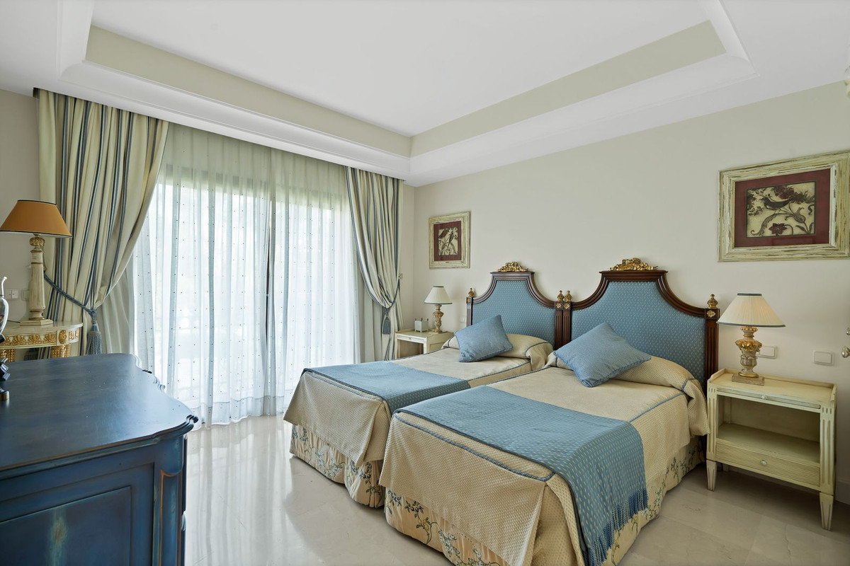 2 Bed Apartment for sale in Marbella Costa Del Sol, Málaga, Spain