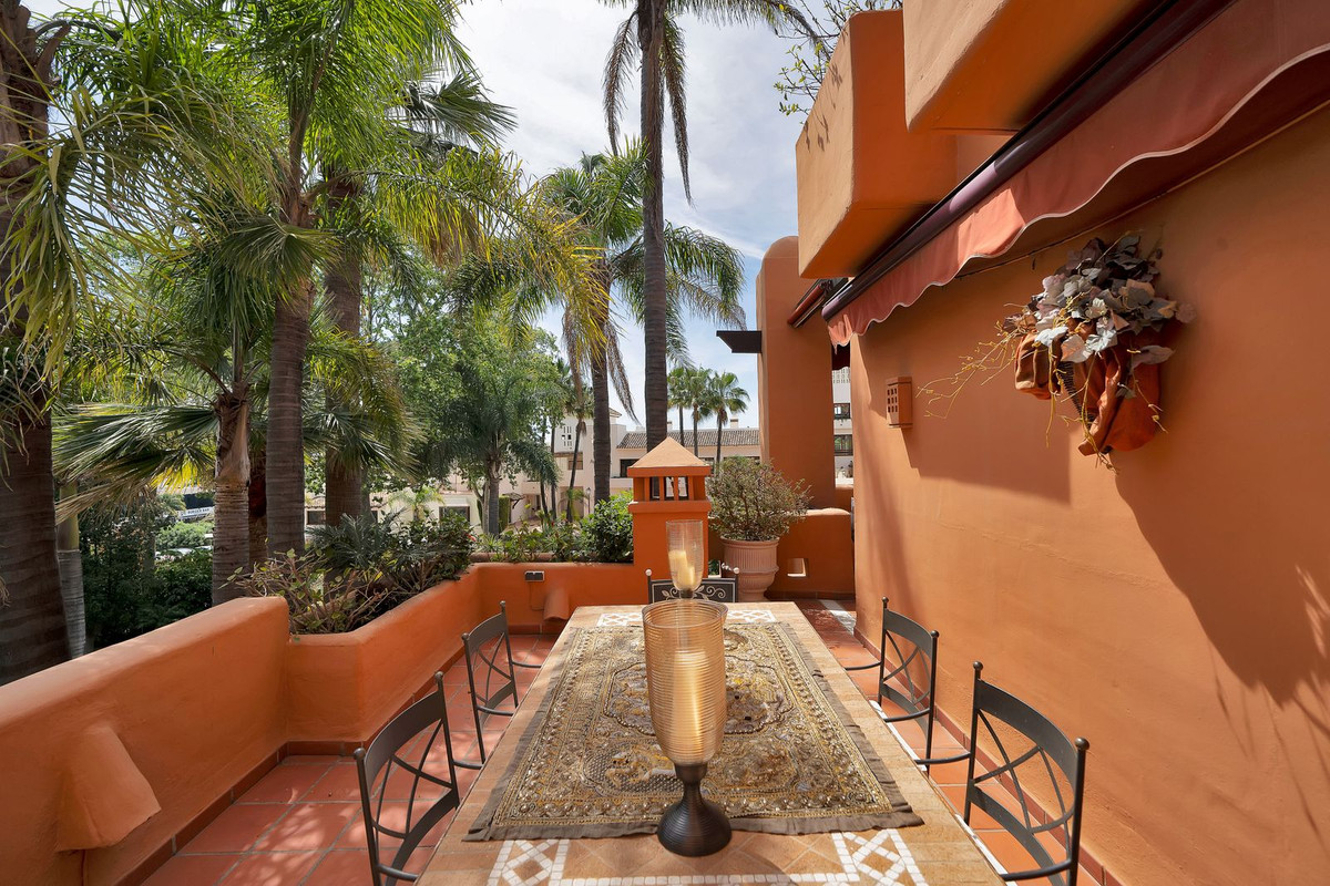2 Bed Apartment for sale in Marbella Costa Del Sol, Málaga, Spain
