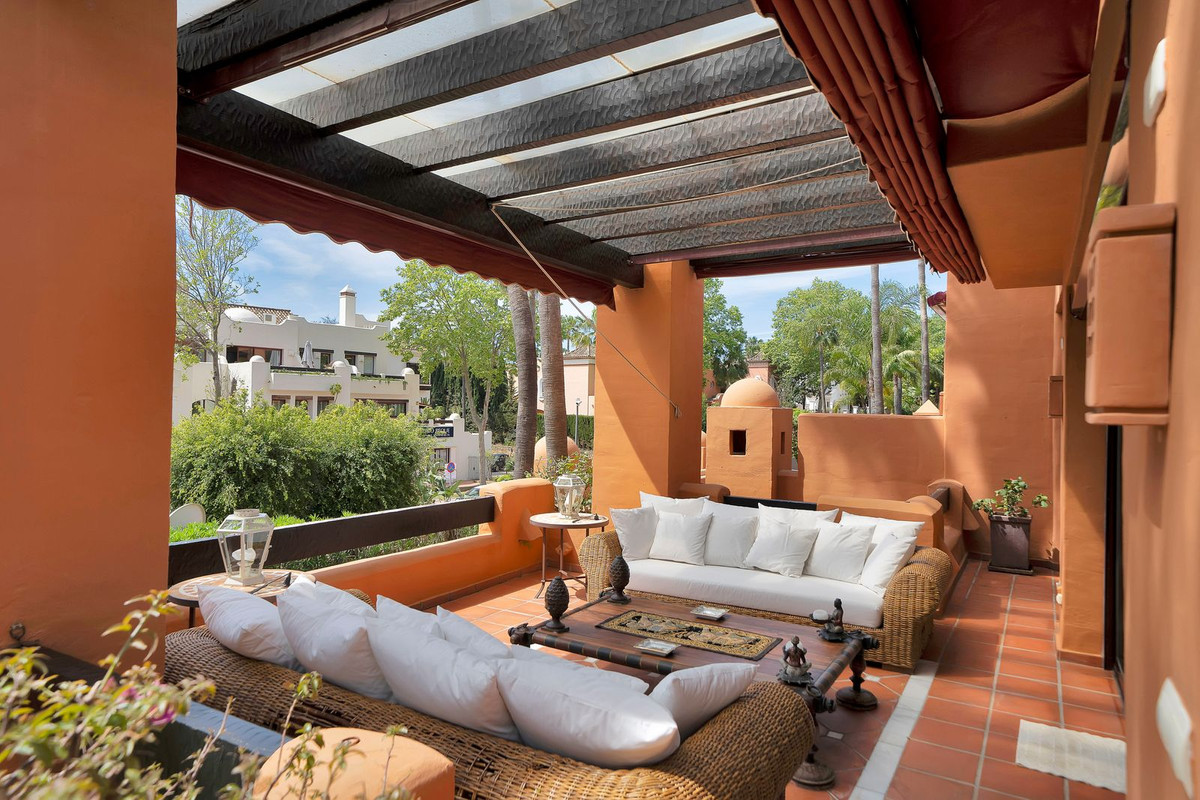 2 Bed Apartment for sale in Marbella Costa Del Sol, Málaga, Spain
