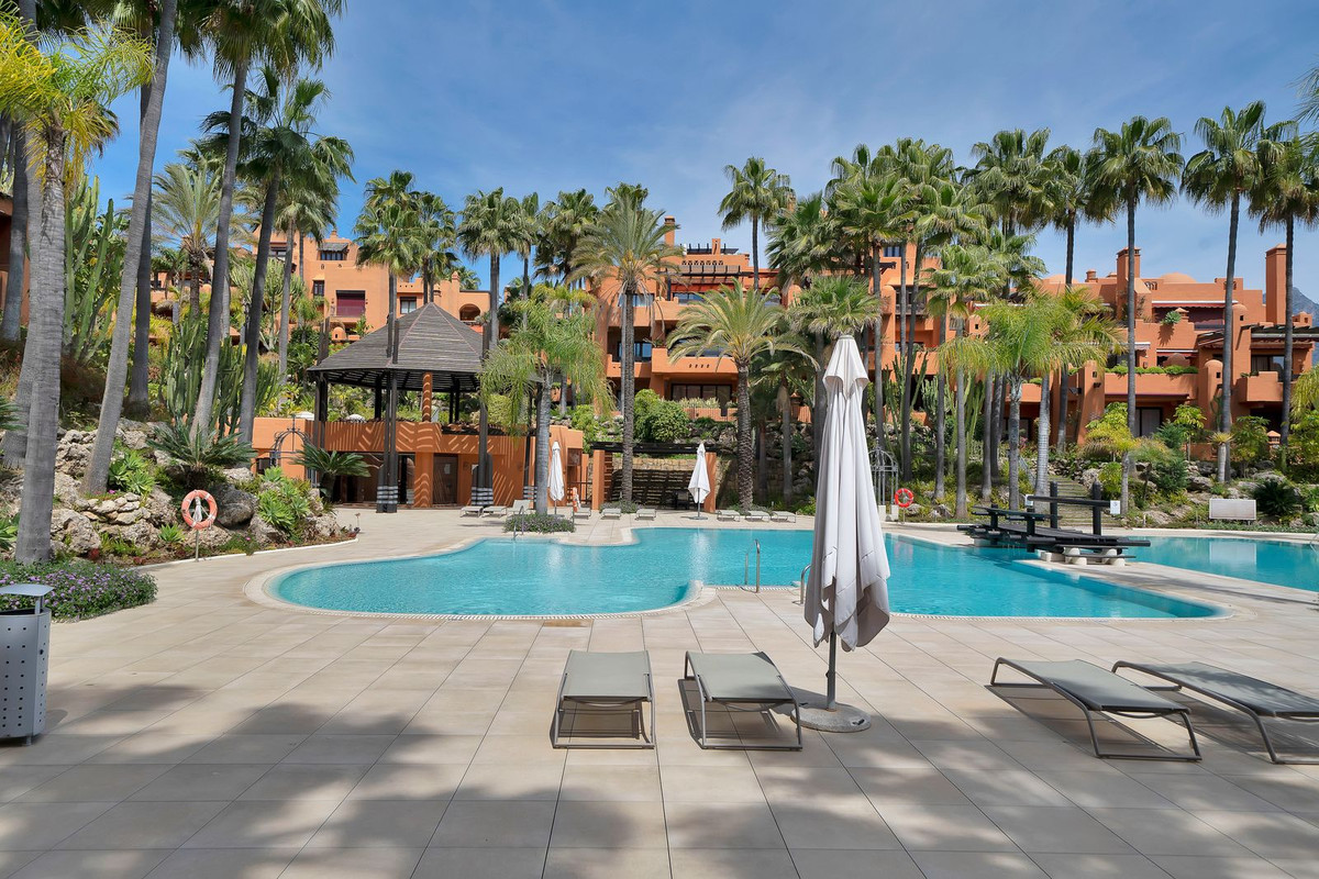 2 Bed Apartment for sale in Marbella Costa Del Sol, Málaga, Spain