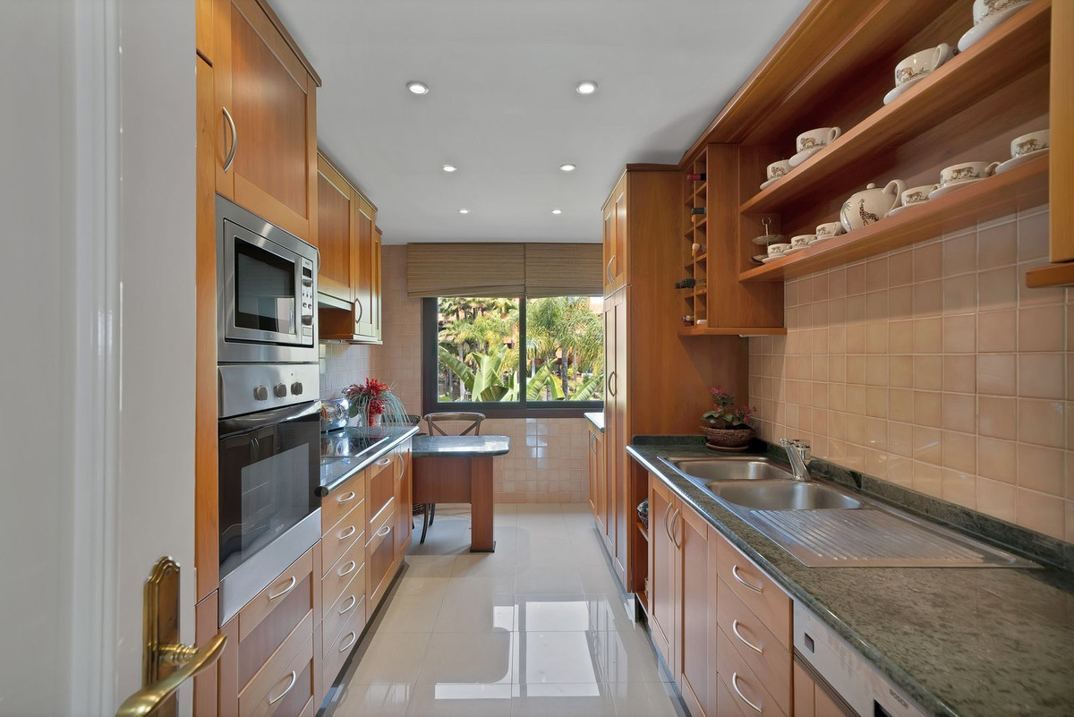 2 Bed Apartment for sale in Marbella Costa Del Sol, Málaga, Spain
