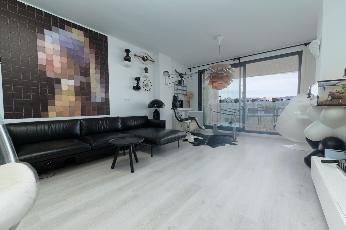 Se vende Apartamento Planta Media de 2 dormitorios en Costa Del Sol, Málaga, España