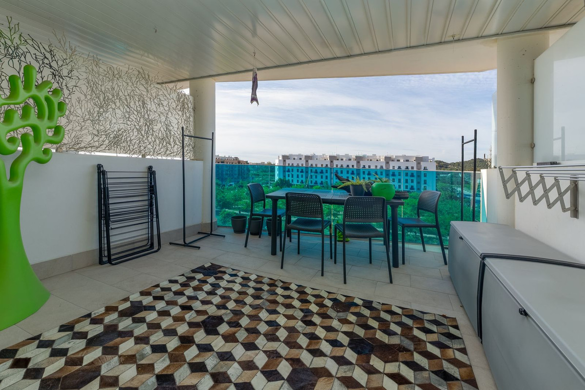 Se vende Apartamento Planta Media de 2 dormitorios en Costa Del Sol, Málaga, España