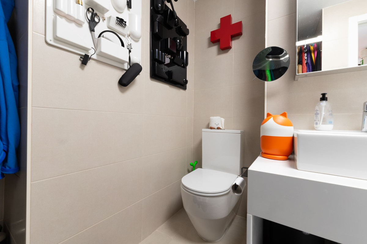 Se vende Apartamento Planta Media de 2 dormitorios en Costa Del Sol, Málaga, España