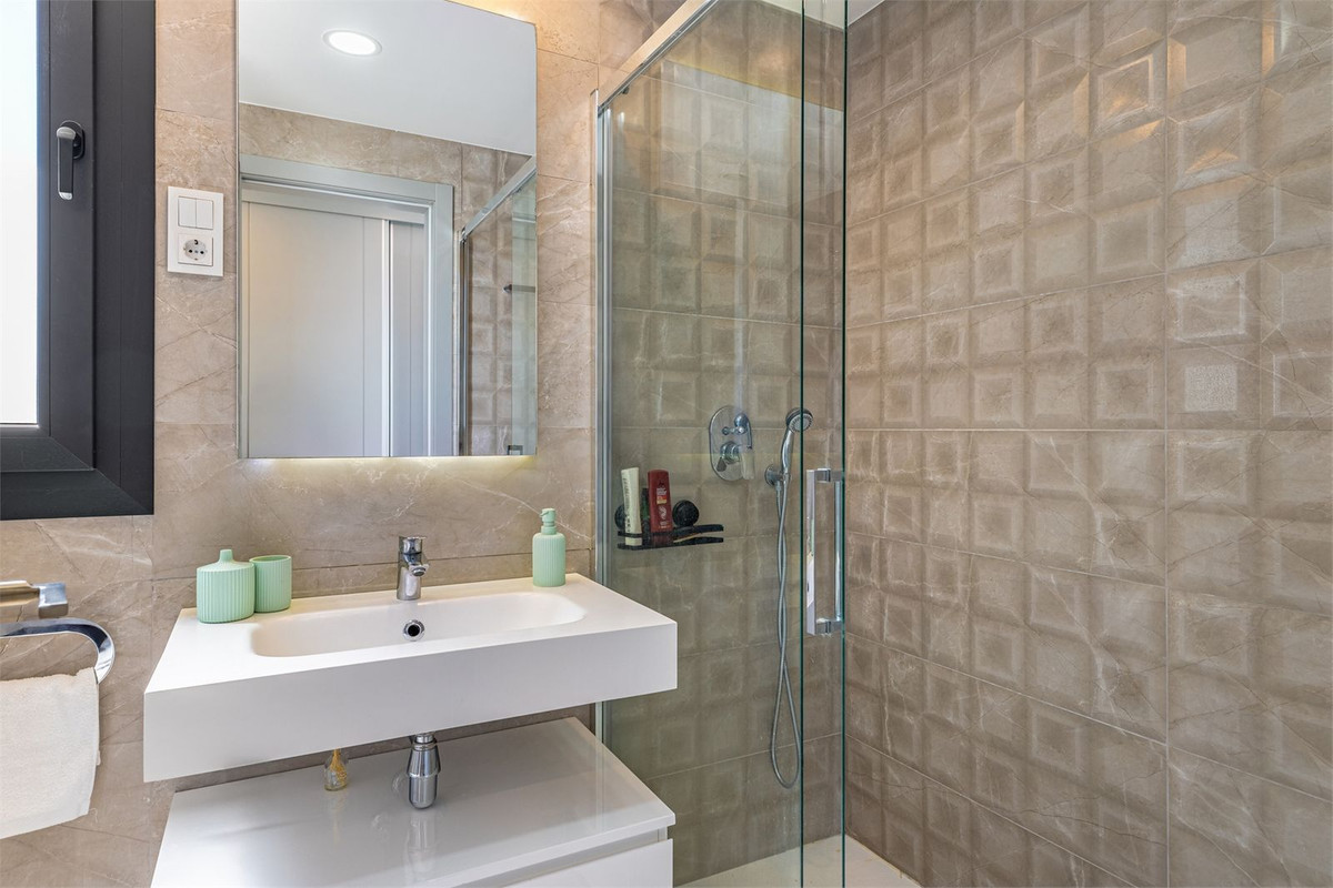 2 Bed Apartment for sale in Bel Air Costa Del Sol, Málaga, Spain