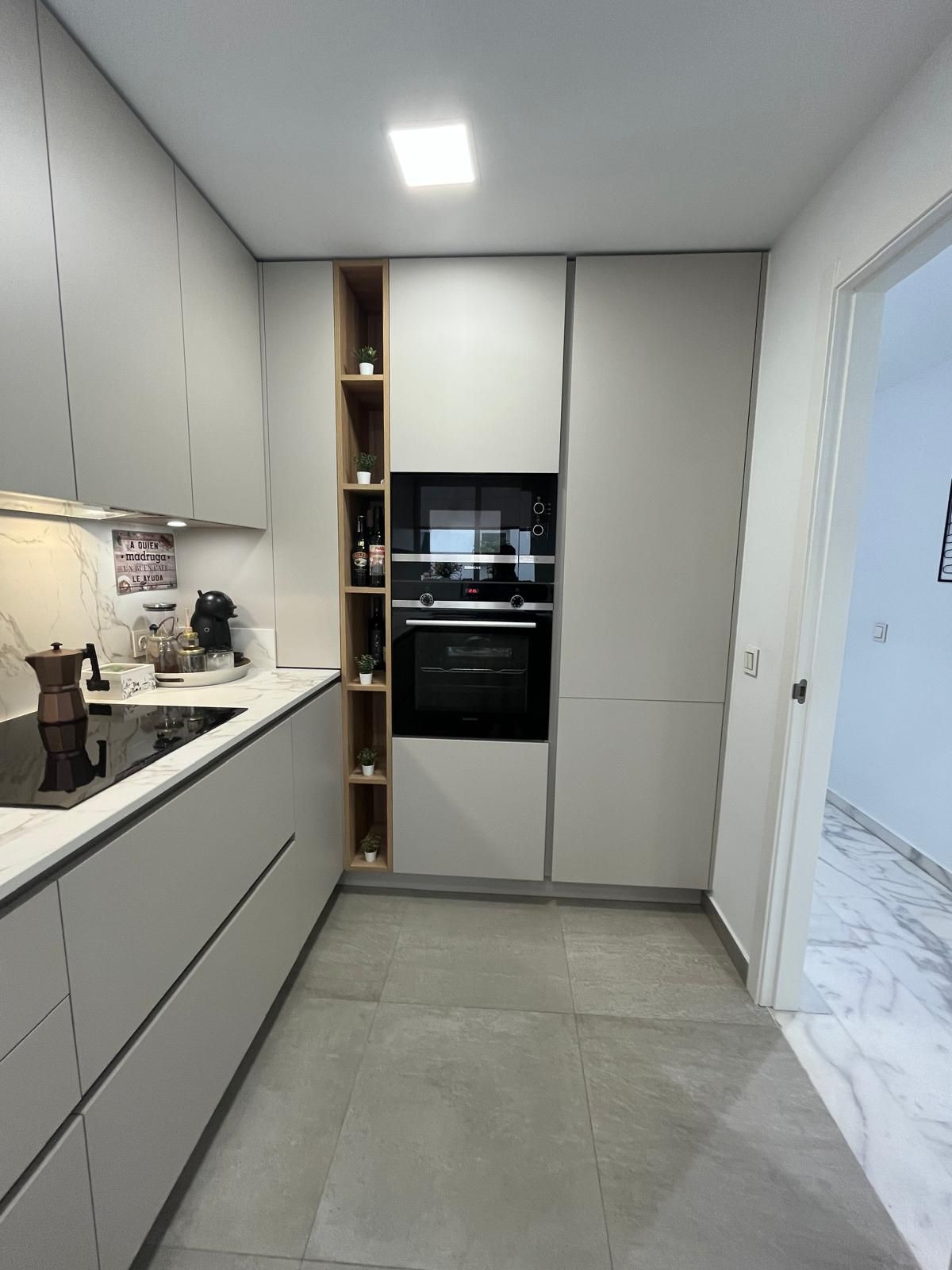 Se vende Apartamento Planta Media de 3 dormitorios en Costa Del Sol, Málaga, España