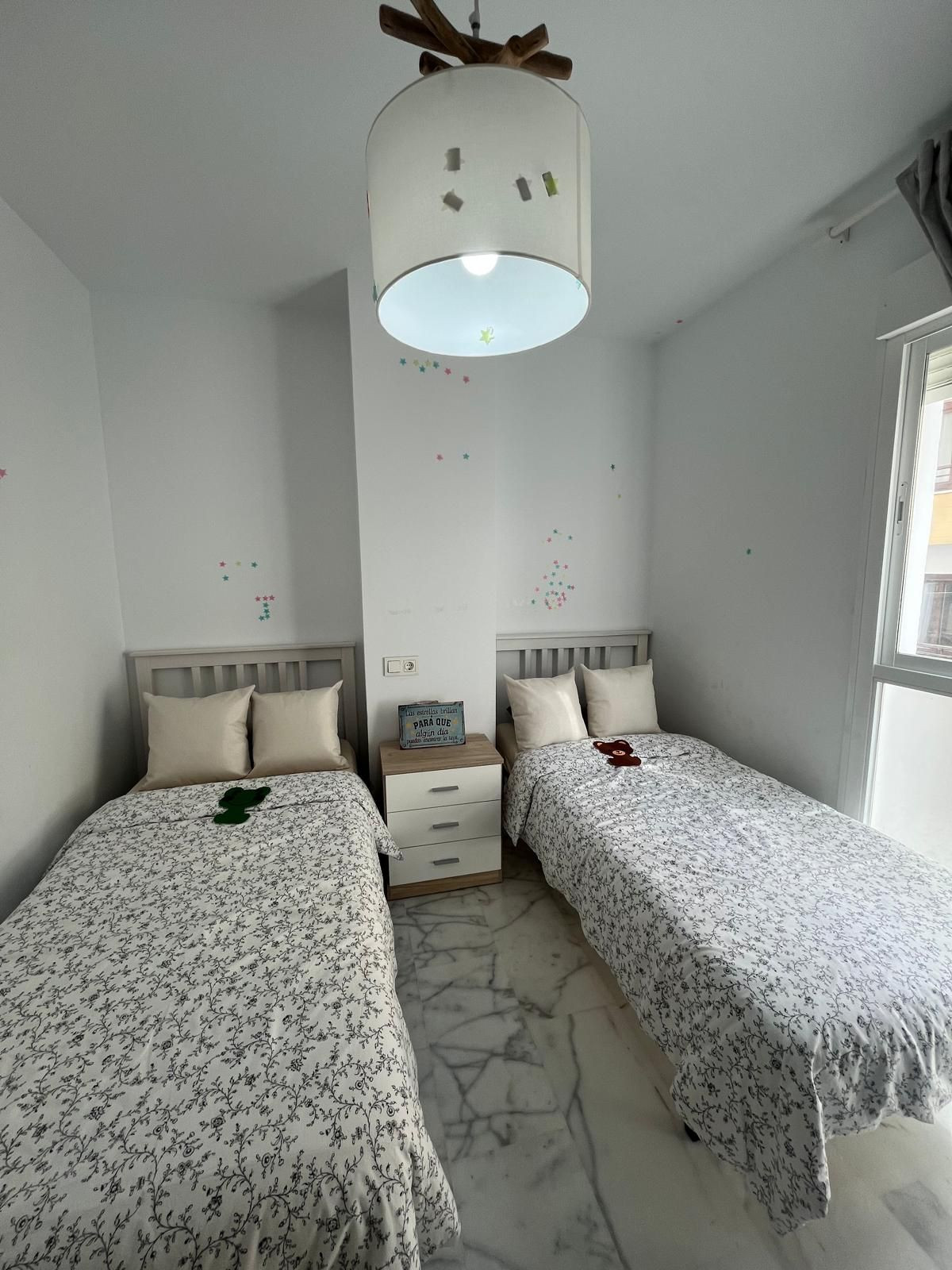 Se vende Apartamento Planta Media de 3 dormitorios en Costa Del Sol, Málaga, España