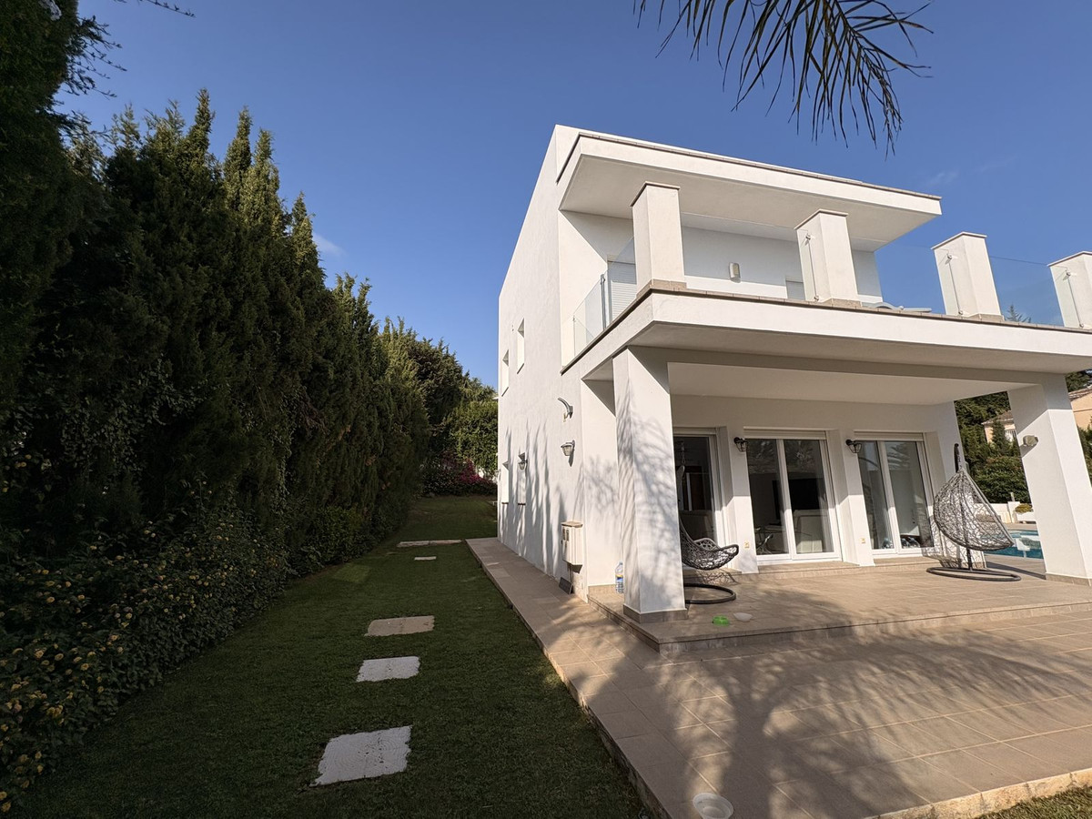 6 Bed Townhouse for sale in Mijas Costa Costa Del Sol, Málaga, Spain