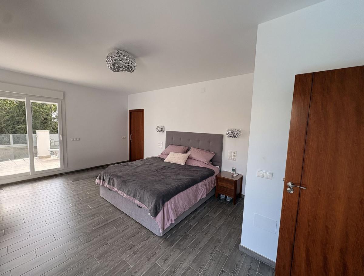 6 Bed Townhouse for sale in Mijas Costa Costa Del Sol, Málaga, Spain