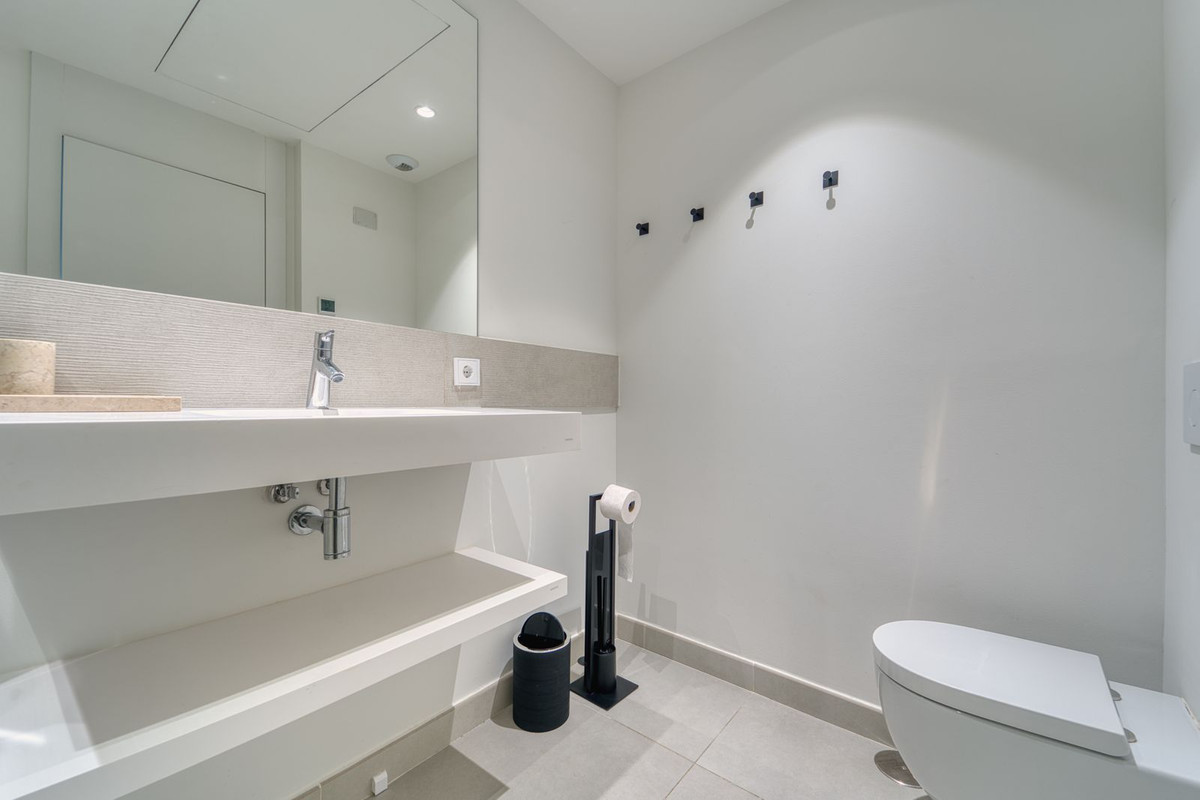 Se vende Apartamento Planta Baja de 2 dormitorios en Costa Del Sol, Málaga, España