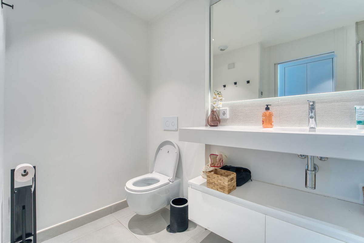 Se vende Apartamento Planta Baja de 2 dormitorios en Costa Del Sol, Málaga, España