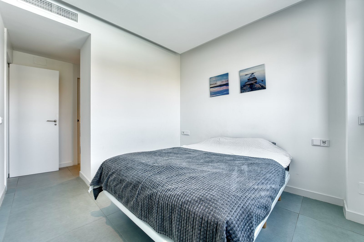 Se vende Apartamento Planta Baja de 2 dormitorios en Costa Del Sol, Málaga, España