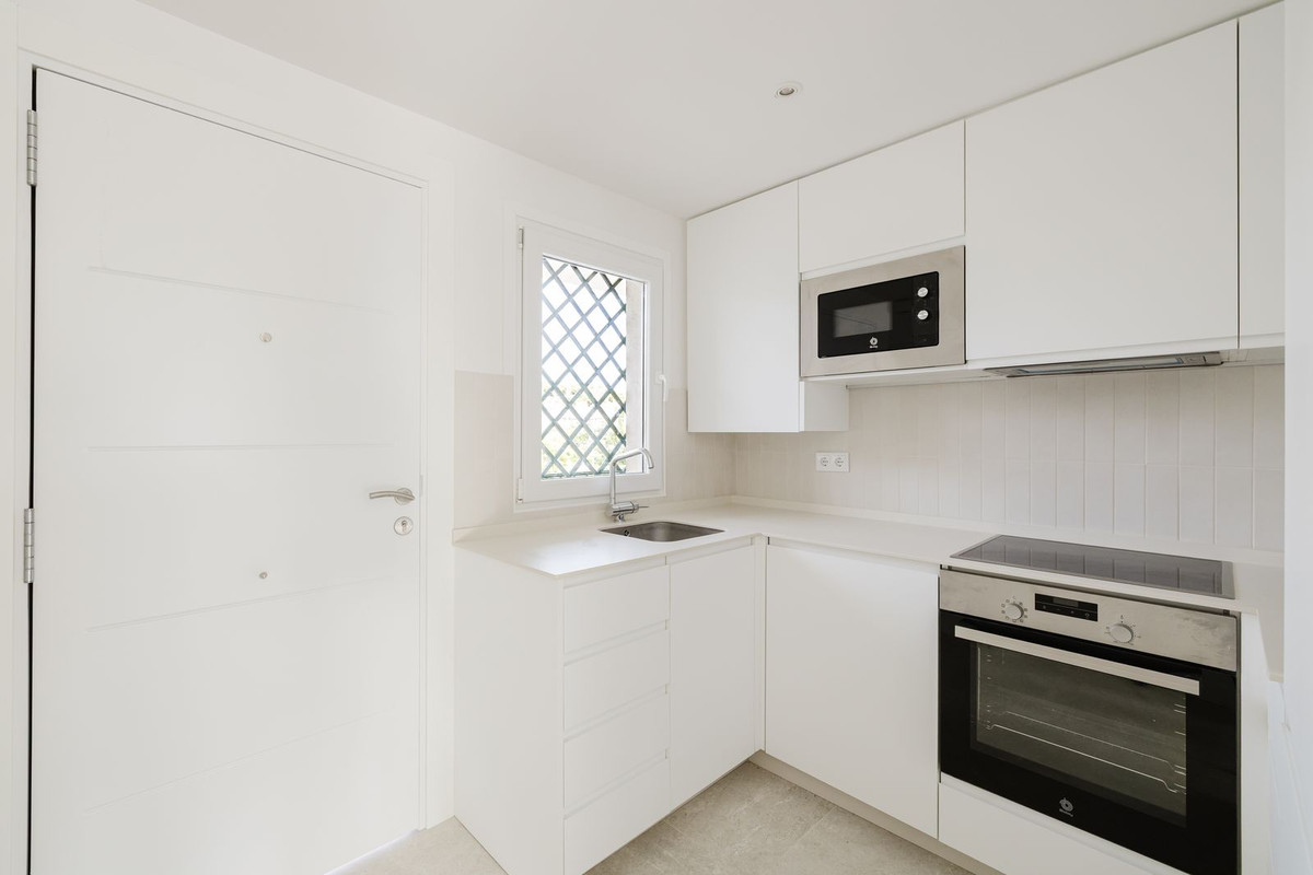 2 Bed Apartment for sale in Artola Costa Del Sol, Málaga, Spain
