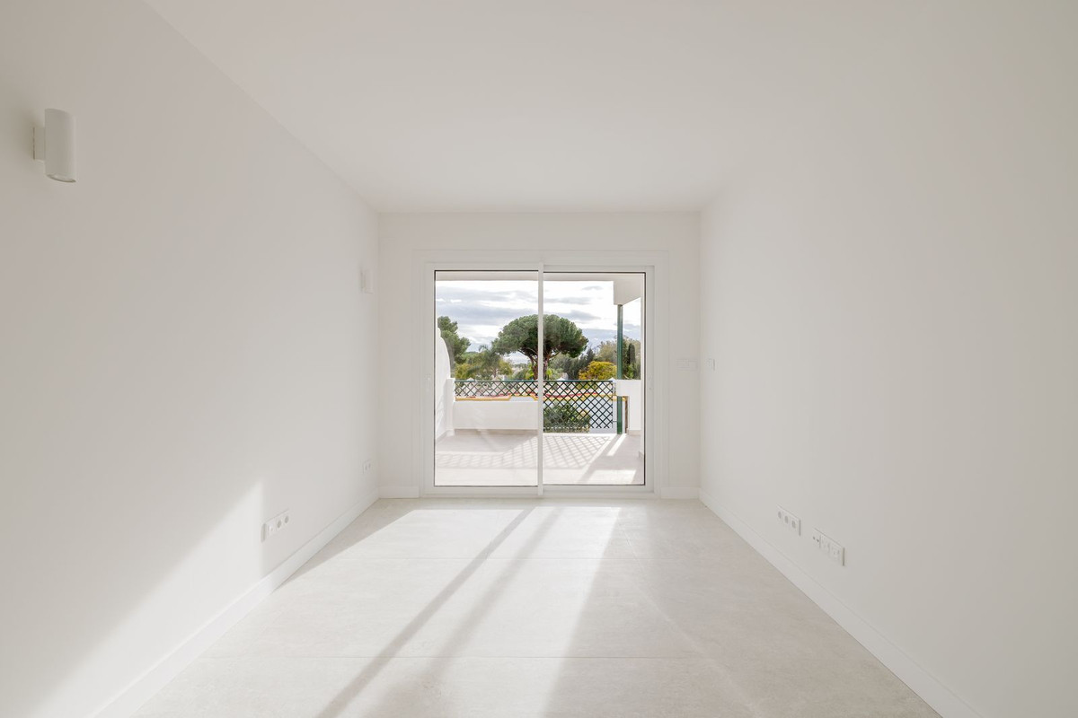 2 Bed Apartment for sale in Artola Costa Del Sol, Málaga, Spain