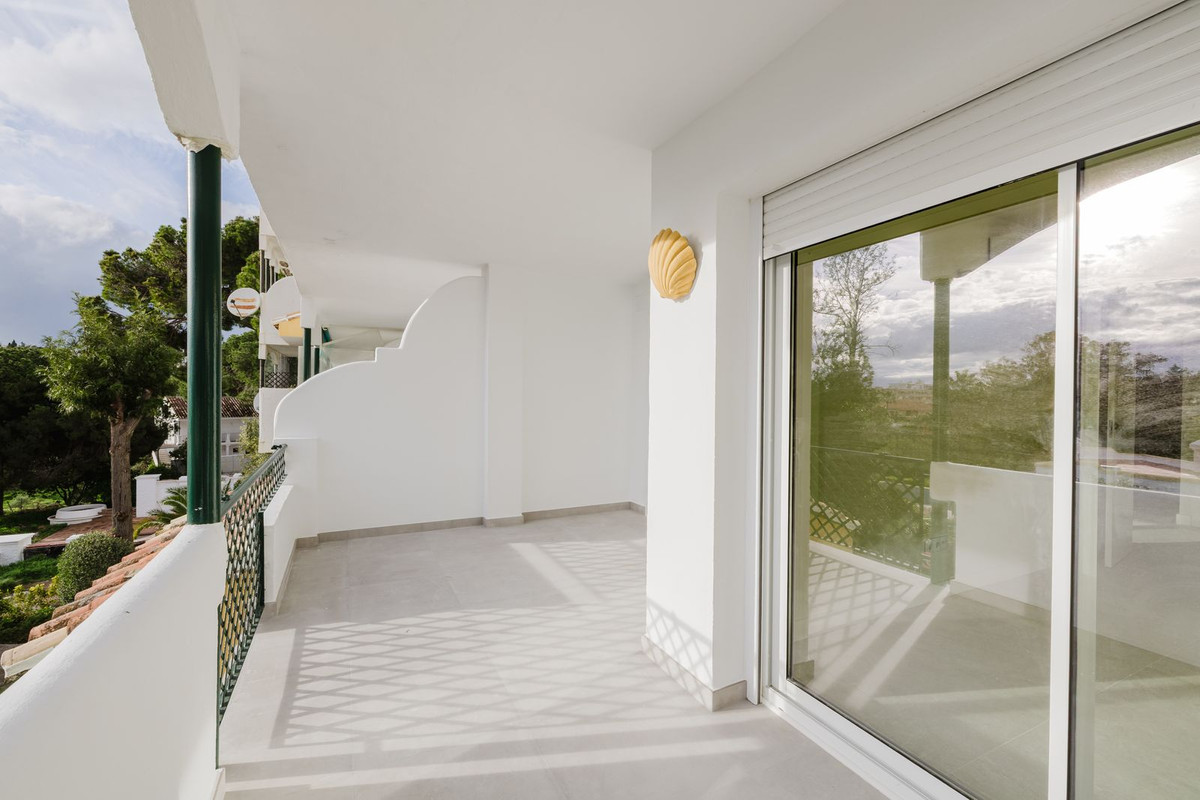 2 Bed Apartment for sale in Artola Costa Del Sol, Málaga, Spain
