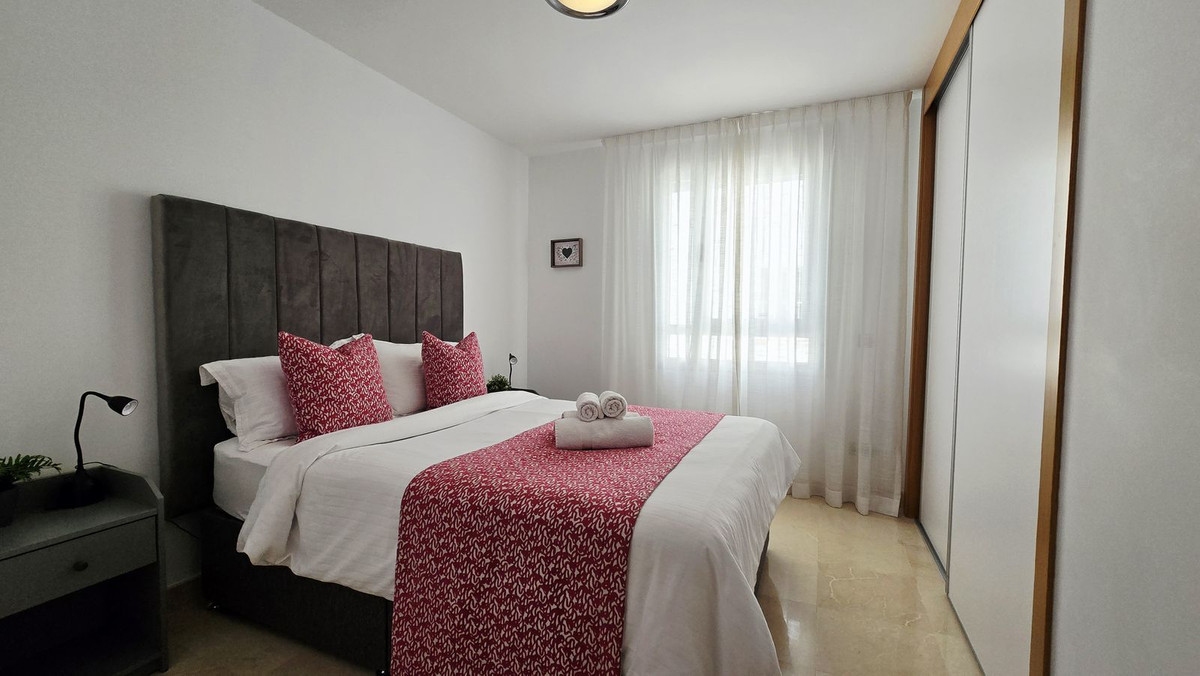 3 Bed Apartment for sale in San Pedro De Alcántara Costa Del Sol, Málaga, Spain