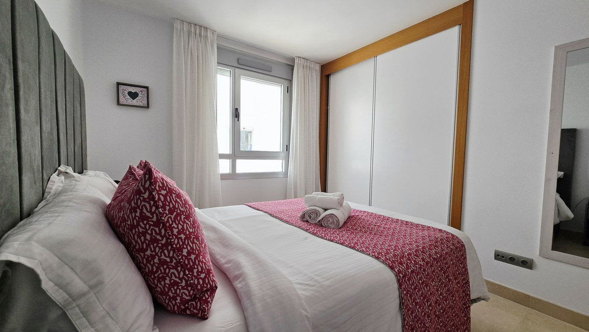 3 Bed Apartment for sale in San Pedro De Alcántara Costa Del Sol, Málaga, Spain