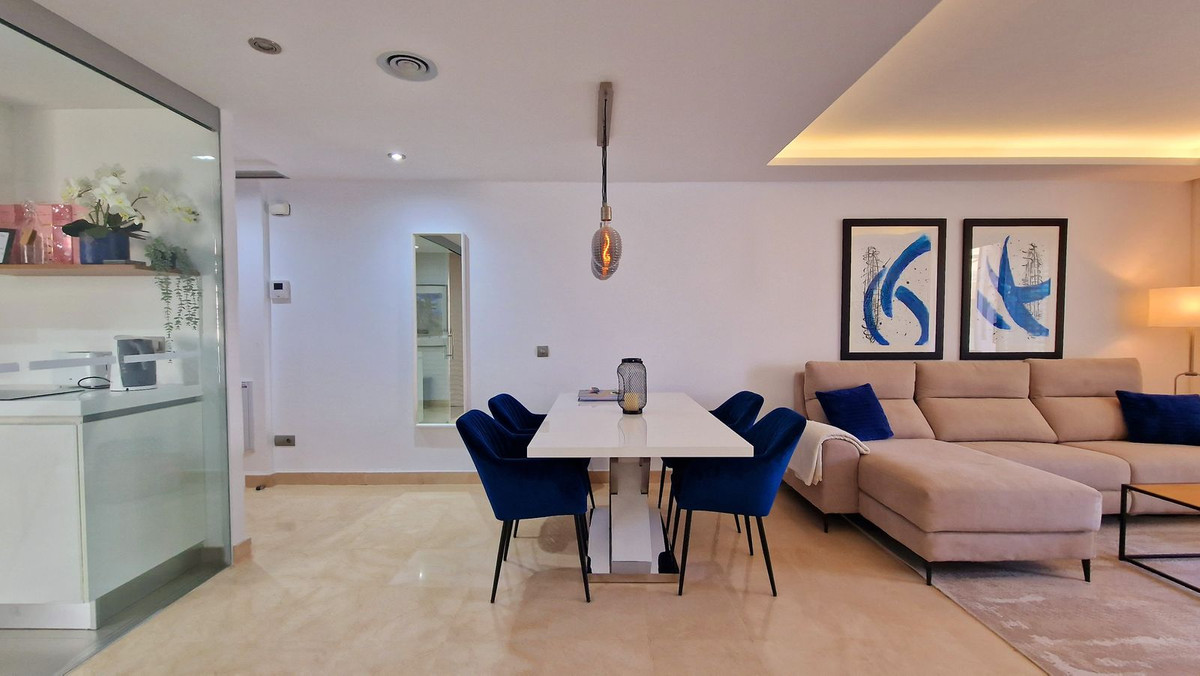 3 Bed Apartment for sale in San Pedro De Alcántara Costa Del Sol, Málaga, Spain