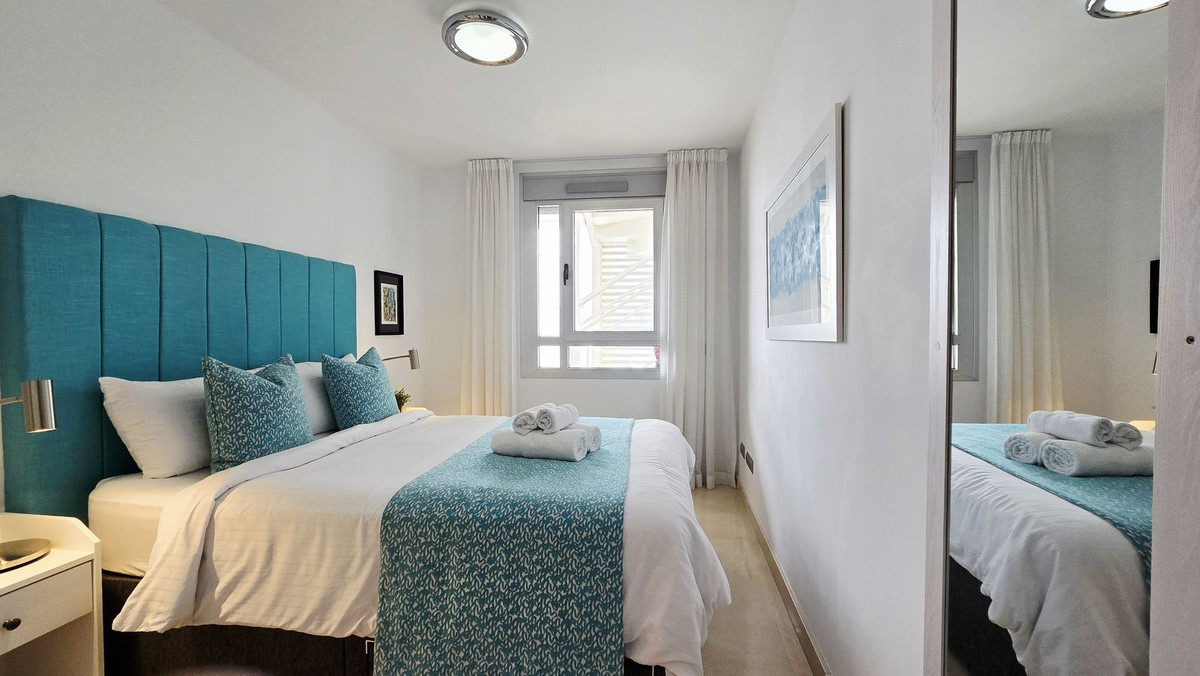 3 Bed Apartment for sale in San Pedro De Alcántara Costa Del Sol, Málaga, Spain