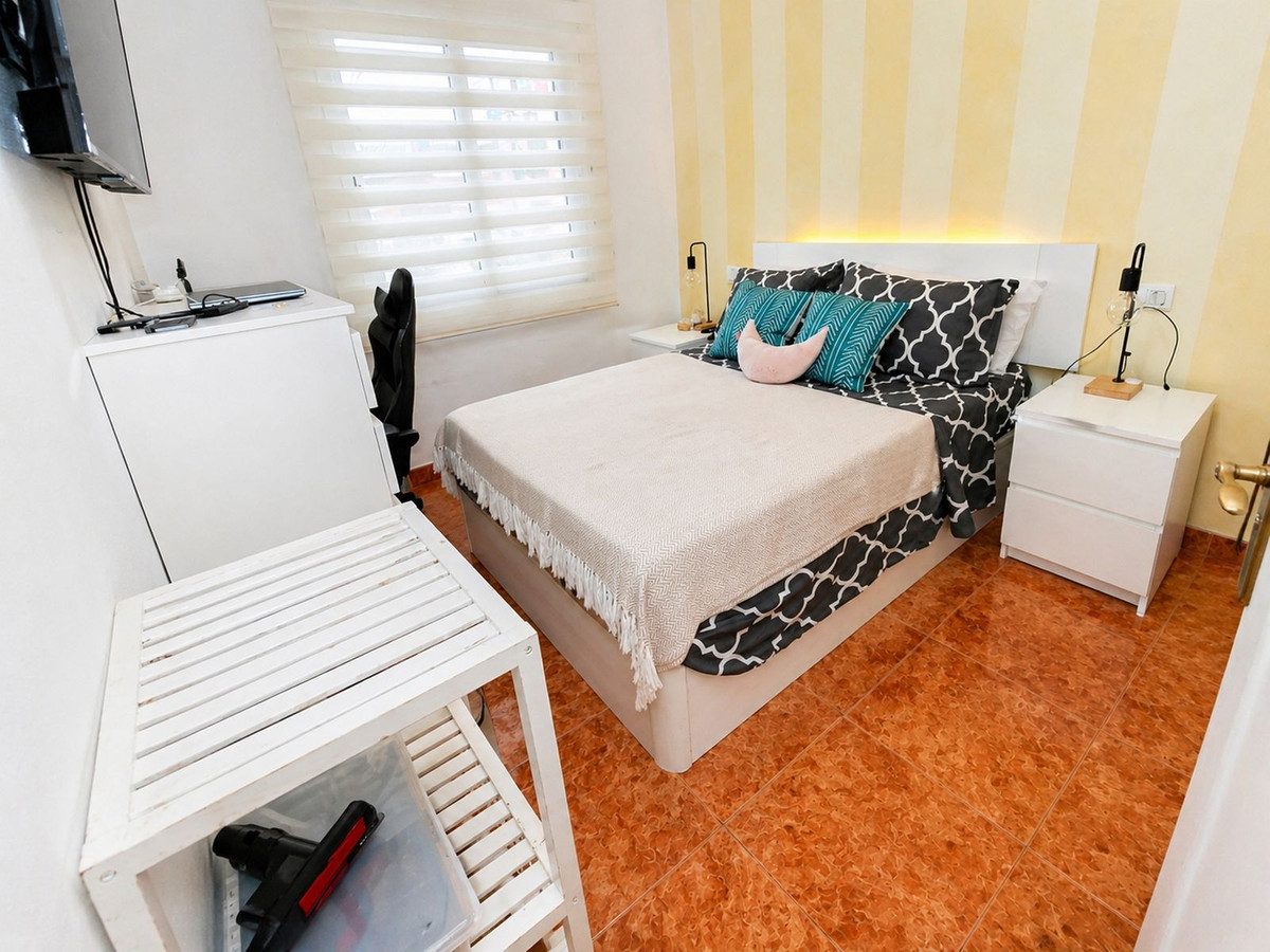 3 Bed Apartment for sale in Estepona Costa Del Sol, Málaga, Spain