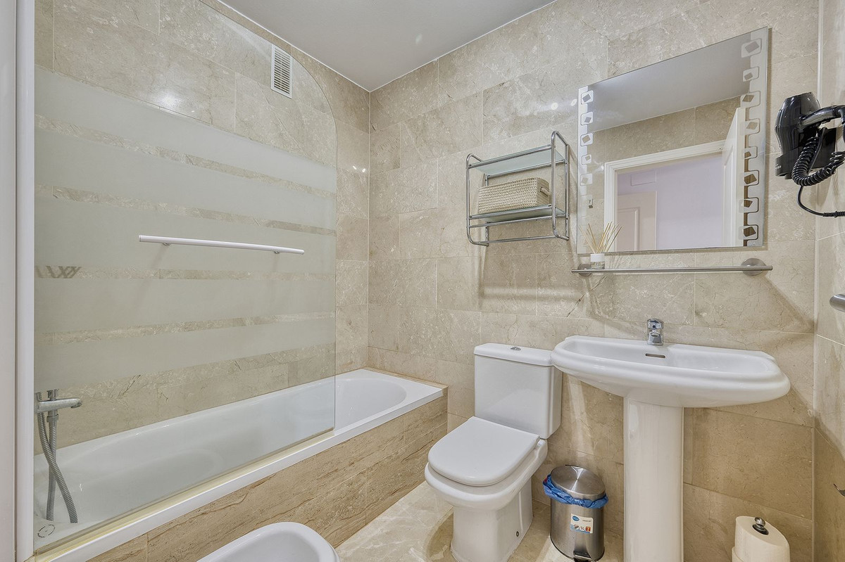2 Bed Apartment for sale in Riviera Del Sol Costa Del Sol, Málaga, Spain