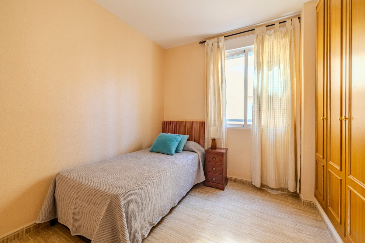 Se vende Apartamento Planta Media de 3 dormitorios en Costa Blanca, Alicante, España