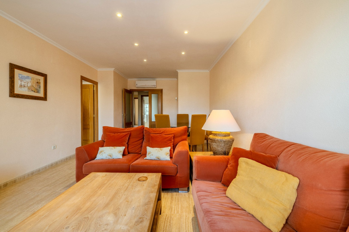 Se vende Apartamento Planta Media de 3 dormitorios en Costa Blanca, Alicante, España
