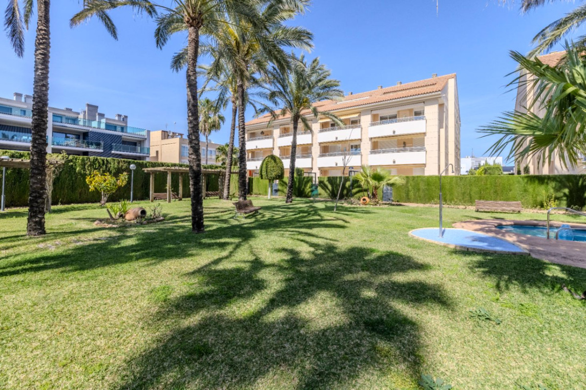 Se vende Apartamento Planta Media de 3 dormitorios en Costa Blanca, Alicante, España