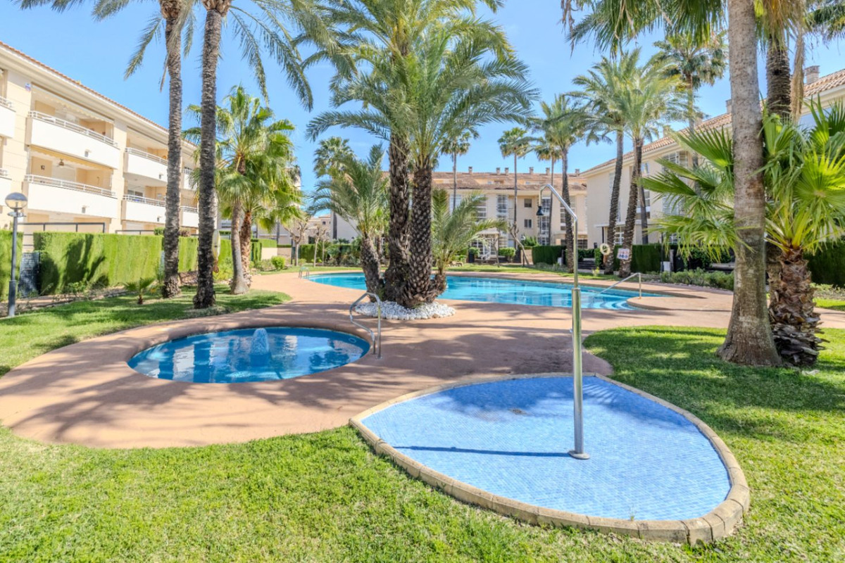 Se vende Apartamento Planta Media de 3 dormitorios en Costa Blanca, Alicante, España
