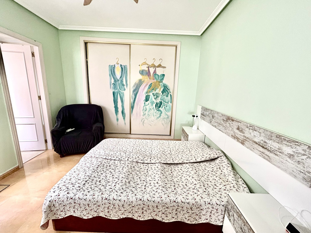 Se vende Apartamento Planta Media de 2 dormitorios en Costa Blanca, Alicante, España