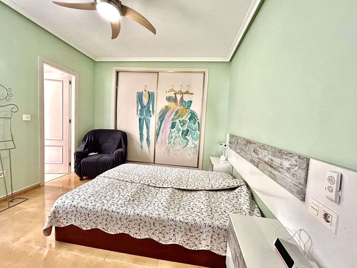 Se vende Apartamento Planta Media de 2 dormitorios en Costa Blanca, Alicante, España