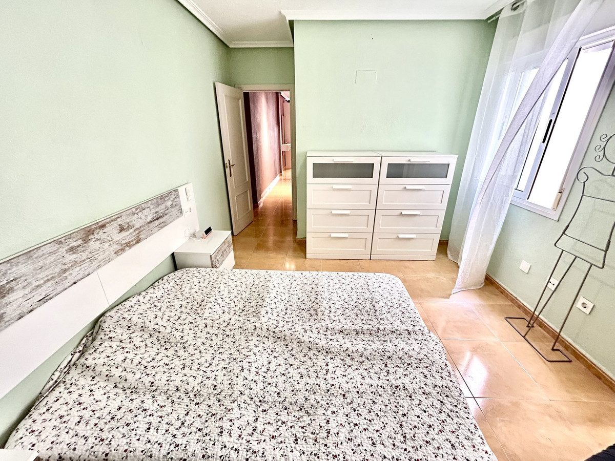 Se vende Apartamento Planta Media de 2 dormitorios en Costa Blanca, Alicante, España